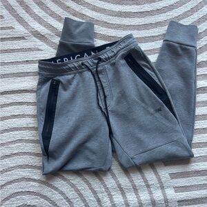 American Eagle Gray Joggers Men’s XS — AE Active Fit, Zip Pockets, Super Soft